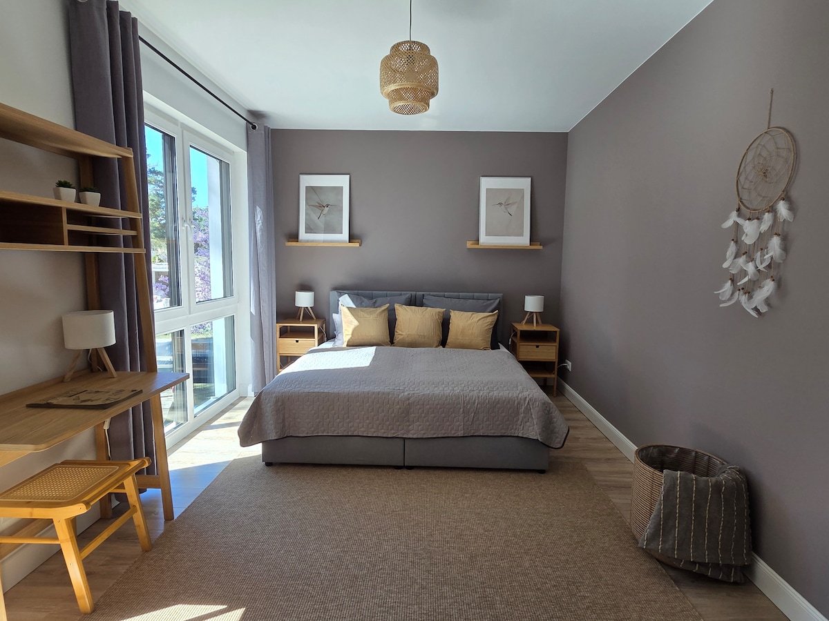 Stylish, Family Friendly, Terrace, Next to the Water