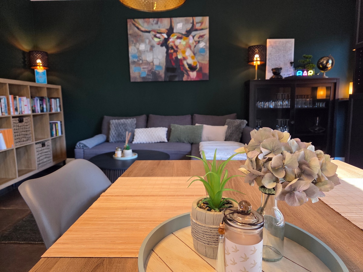 Stylish, Family Friendly, Terrace, Next to the Water