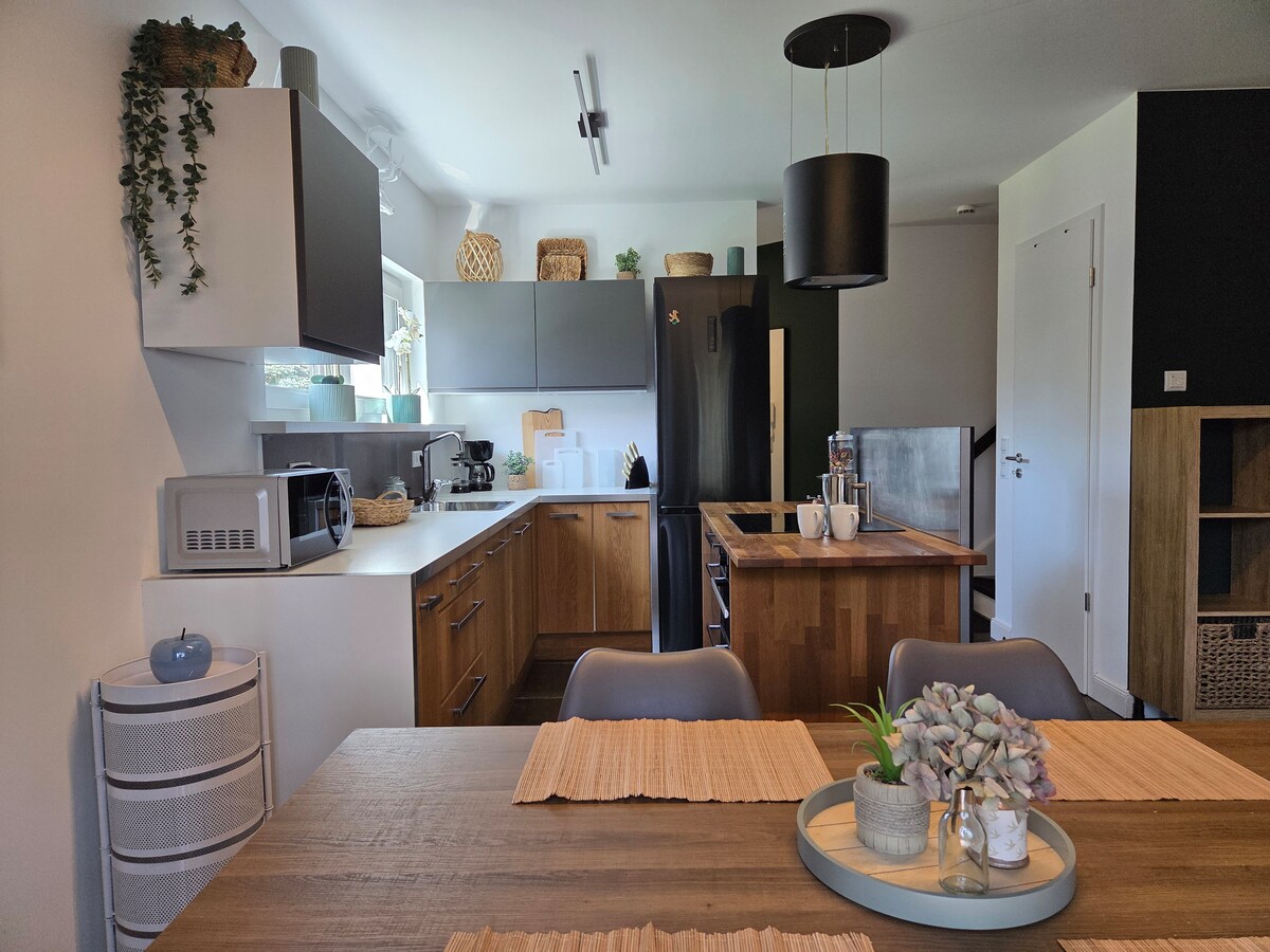 Stylish, Family Friendly, Terrace, Next to the Water