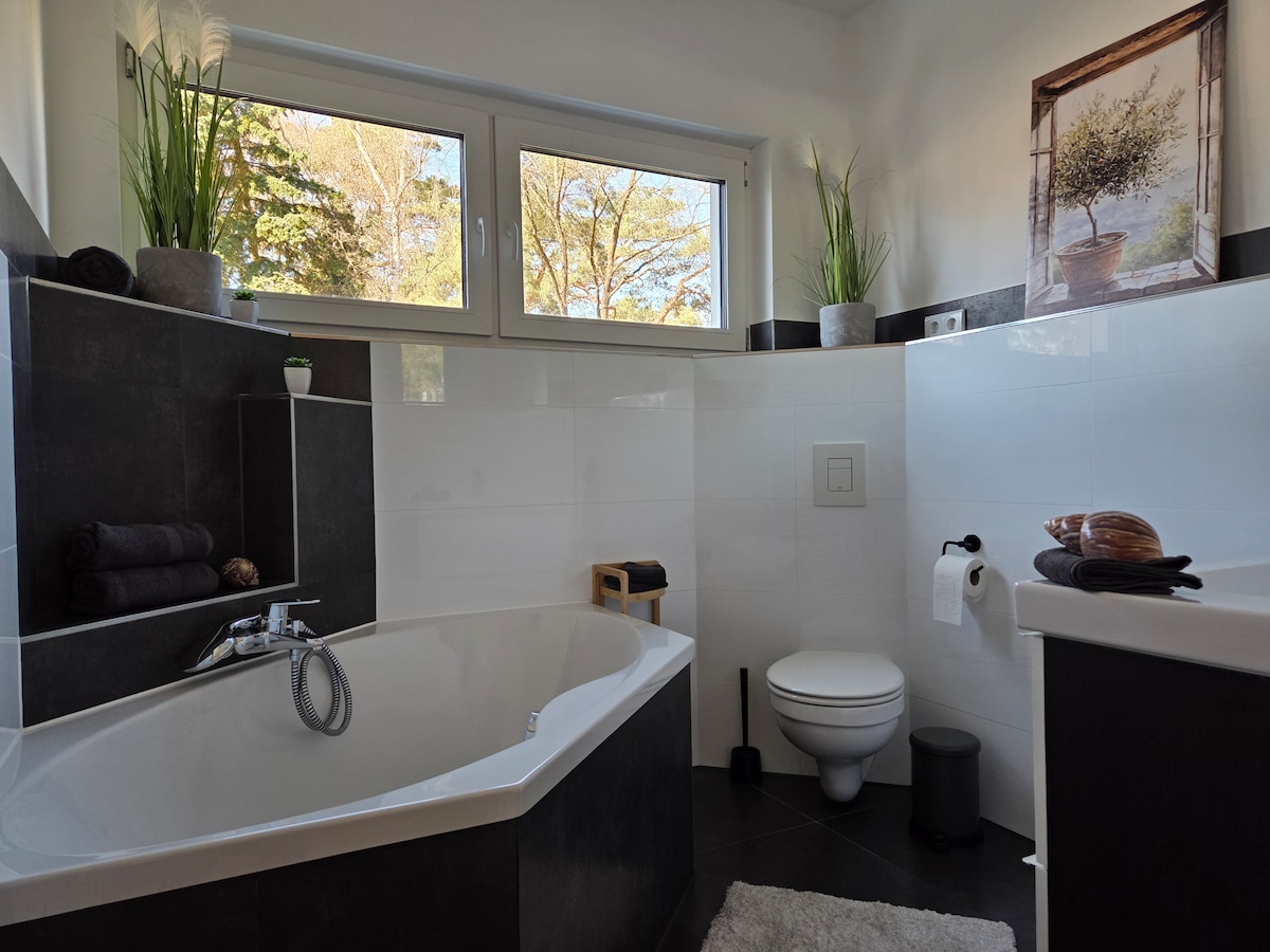 Stylish, Family Friendly, Terrace, Next to the Water