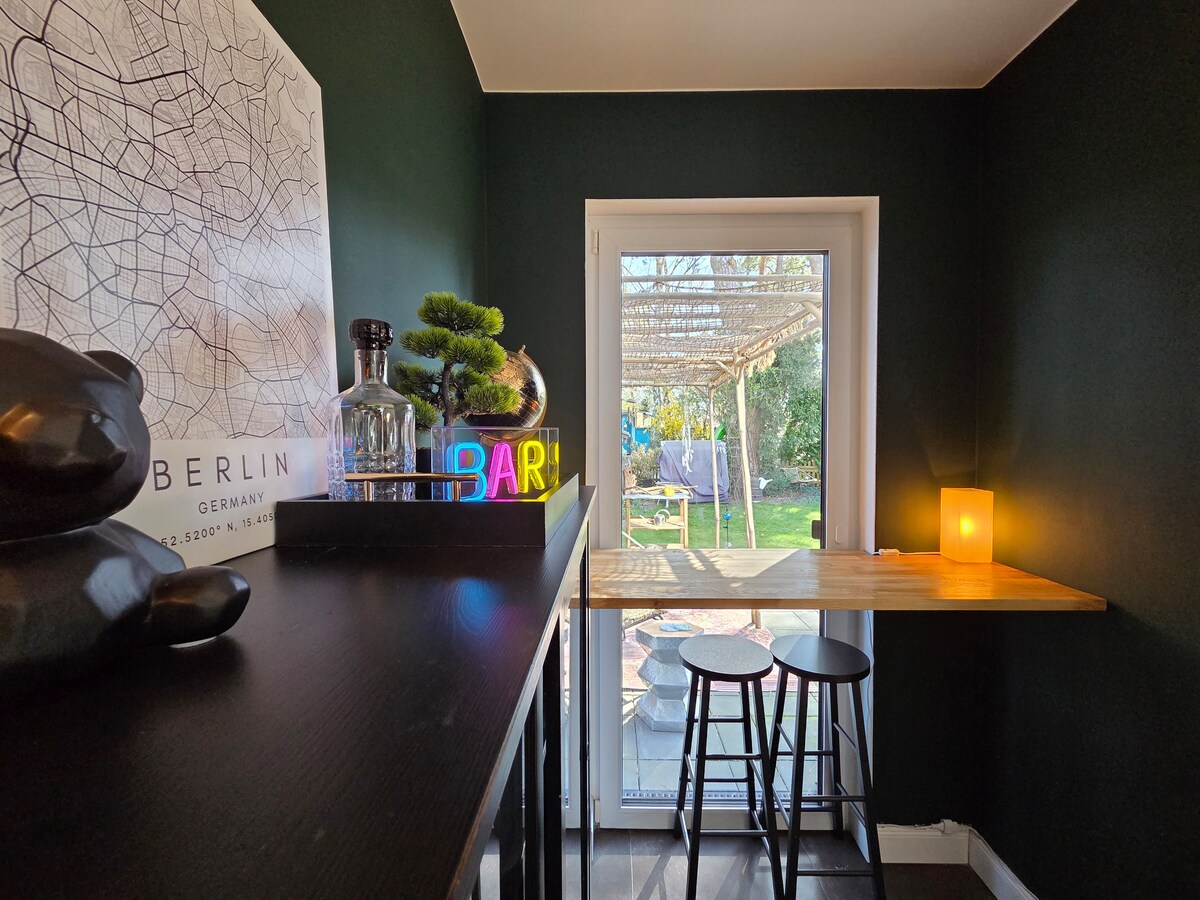 Stylish, Family Friendly, Terrace, Next to the Water