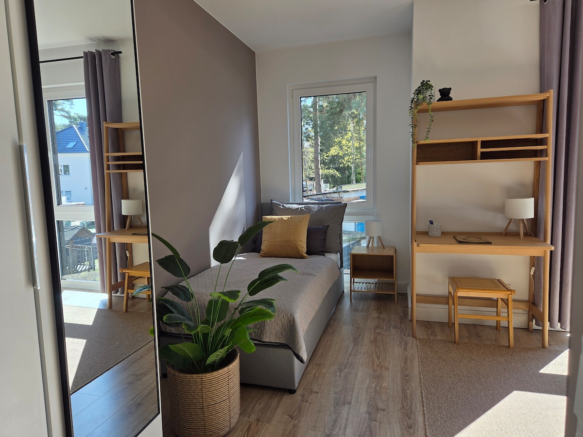Stylish, Family Friendly, Terrace, Next to the Water