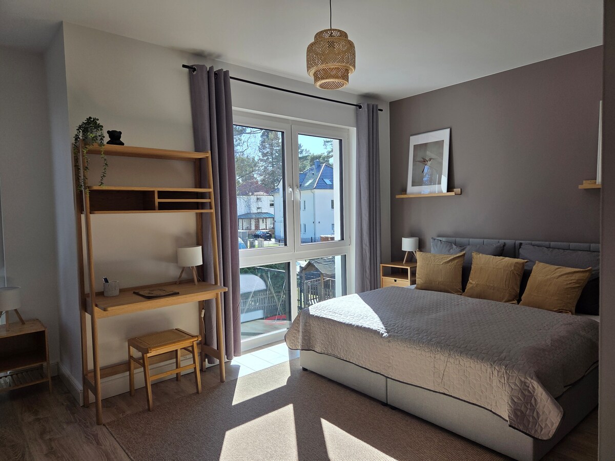 Stylish, Family Friendly, Terrace, Next to the Water