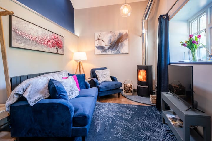 Adults-only Dog Haven: Stars, Fire & Baths - Aberporth
