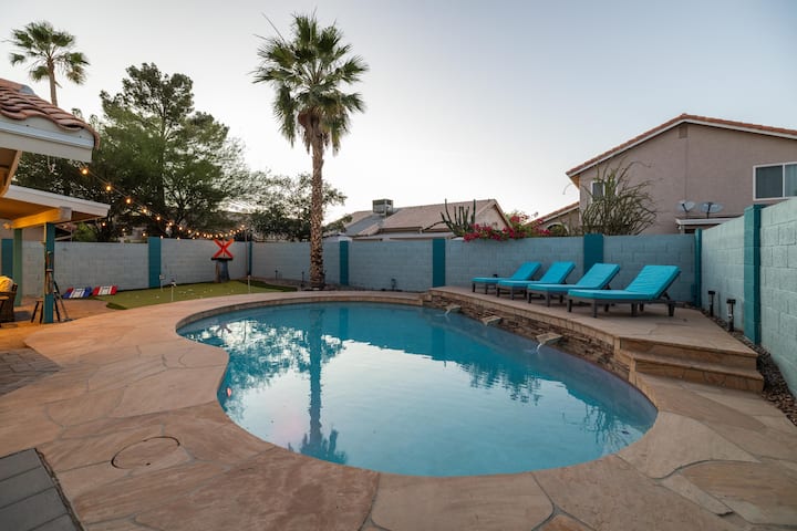 Phoenix 4br Oasisfree Heated Pool + Game Room - Phoenix, AZ