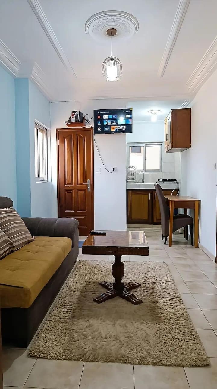Studio Meublé Tout Confort à Omnisports - Yaoundé