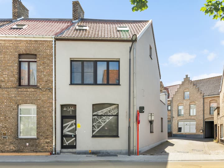 Maison Urbaine Moderne Au Cœur De Veurne. - Koksijde