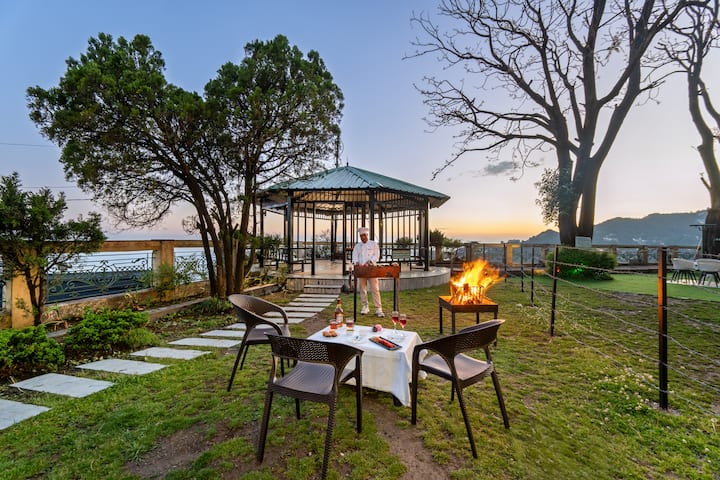 Veranda At Dusk | Chic 3bhk Villa By Sama Homestay - Mussoorie