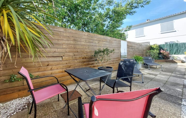 2 Bedroom Pet Friendly Home In Rivedoux-plage - La Flotte