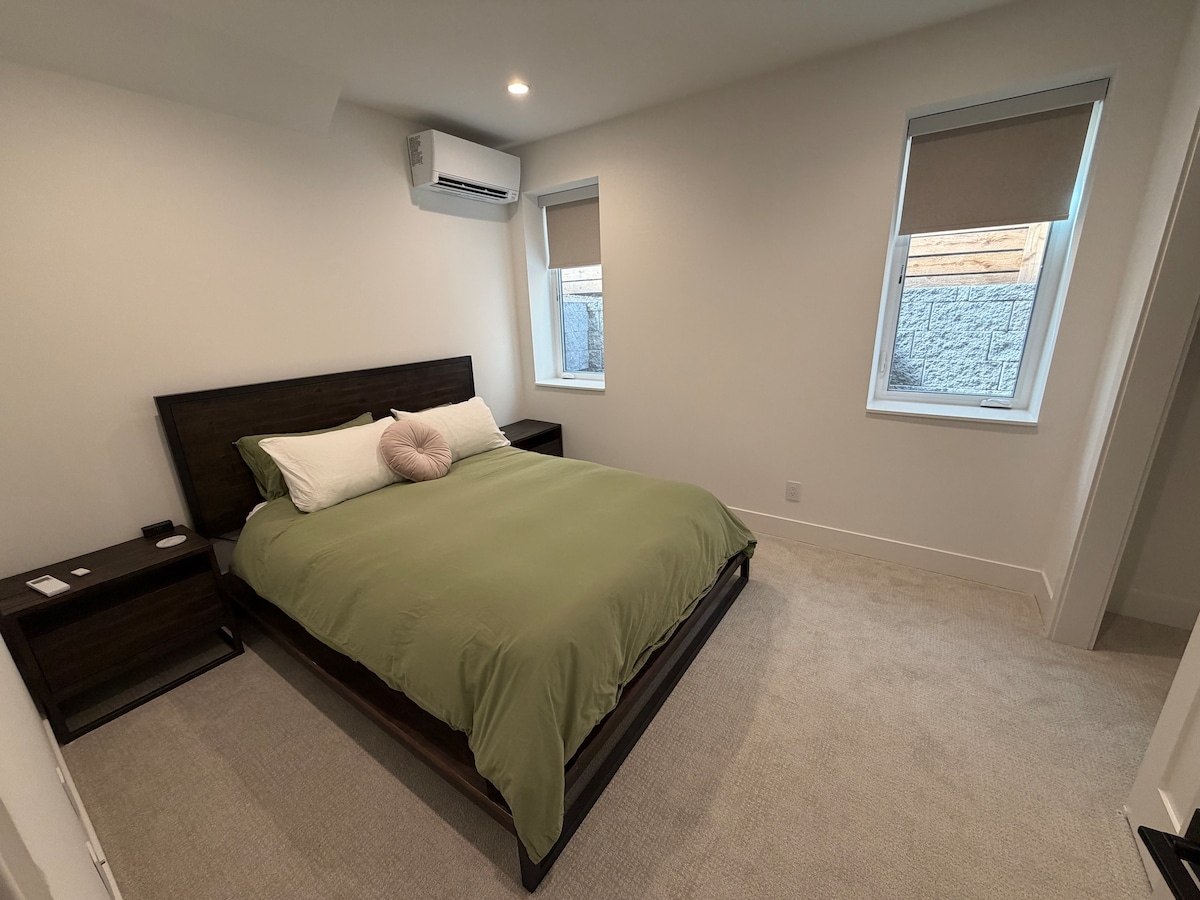 Cozy North Queen Anne