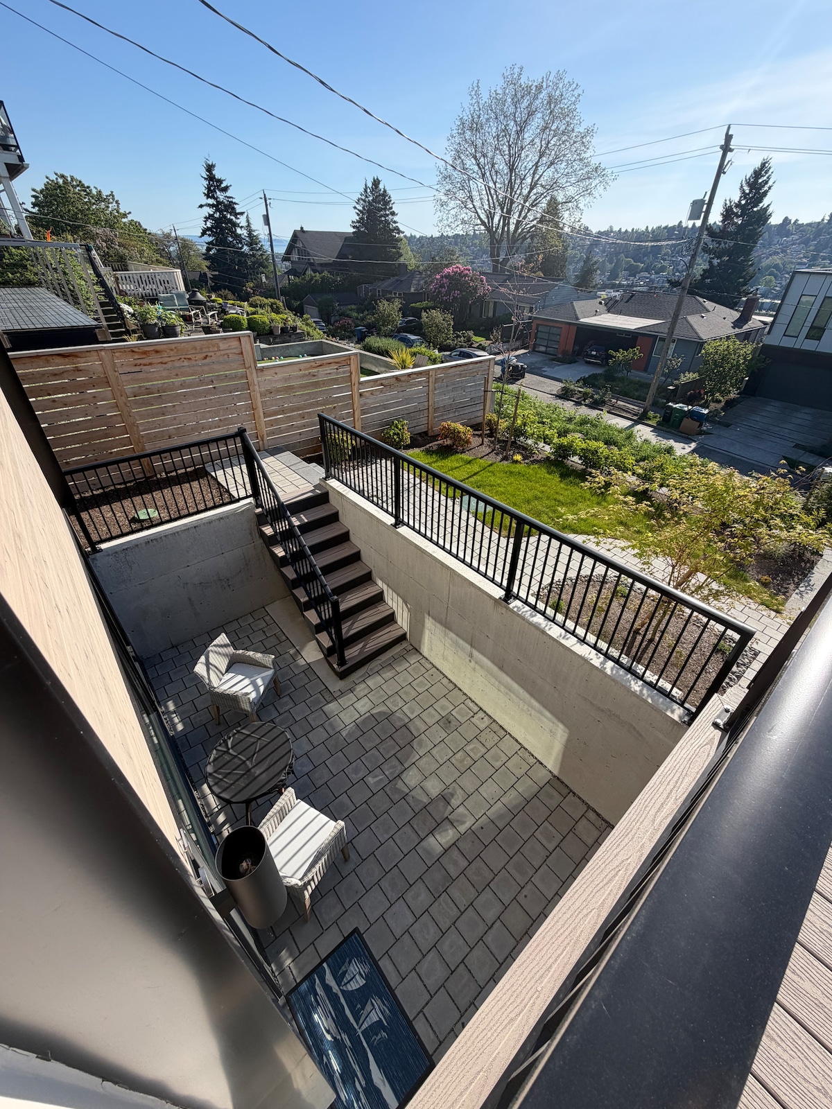 Cozy North Queen Anne