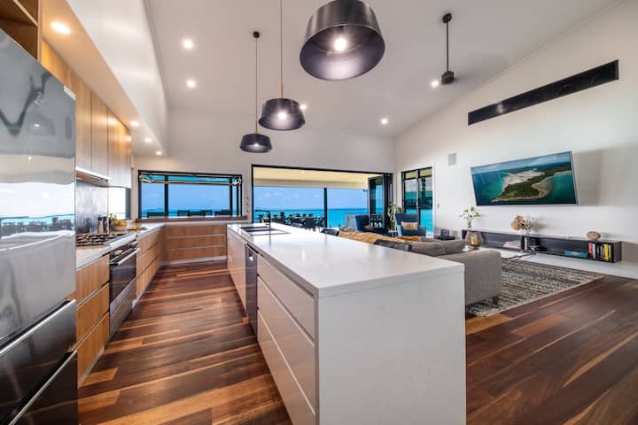 Seven Islands - Airlie Beach