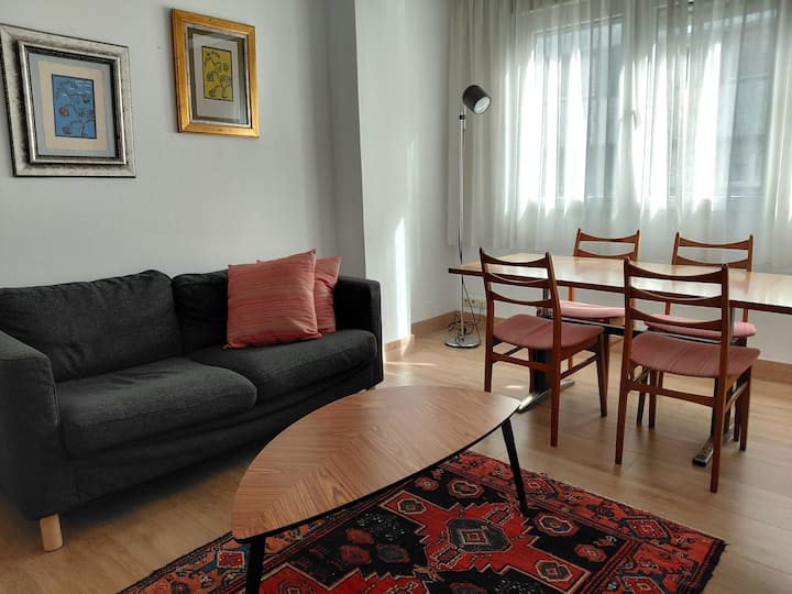 Yago Home - Saint-Jacques-de-Compostelle
