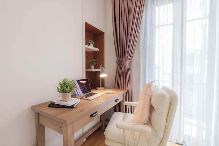 Workspace evidence from Elegant Studio Balcony + Netflix near D1