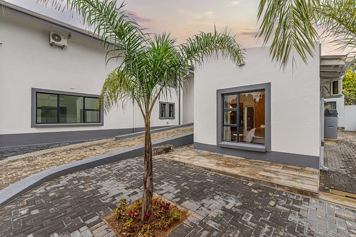 Boutique Garden Suites In Westcliff - Johannesburg