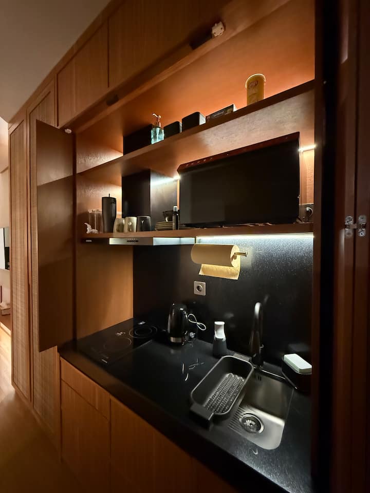 Apartemen The Newton 2 Studio Exclusive, Semanggi - Jakarta