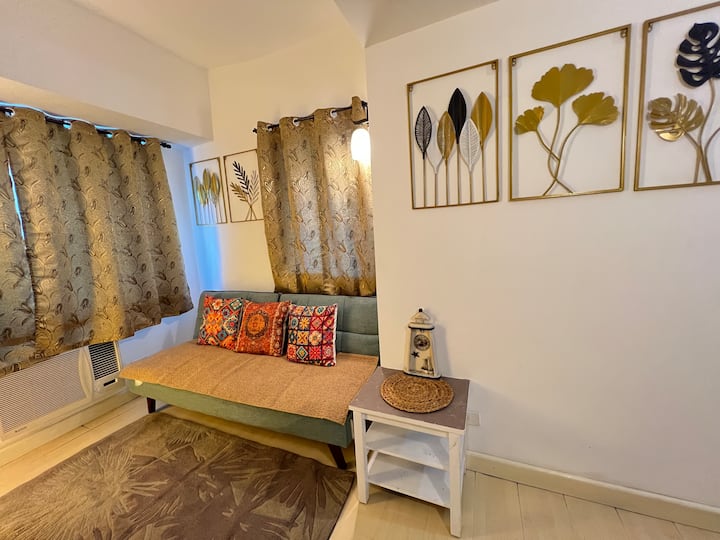 Near Okada 2br Free Parking W/ Netflix Hbo Pool - フィリピン