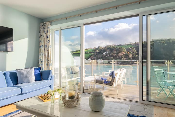 Firstlight - Salcombe