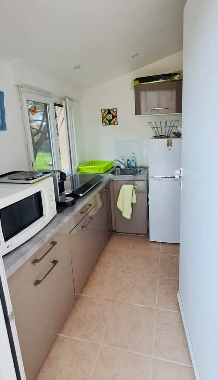 Maison 2/3 Personnes à Louer à 100m De La Mer - Coti-Chiavari