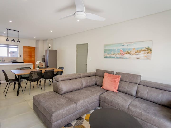 Luxury Townhouse - George