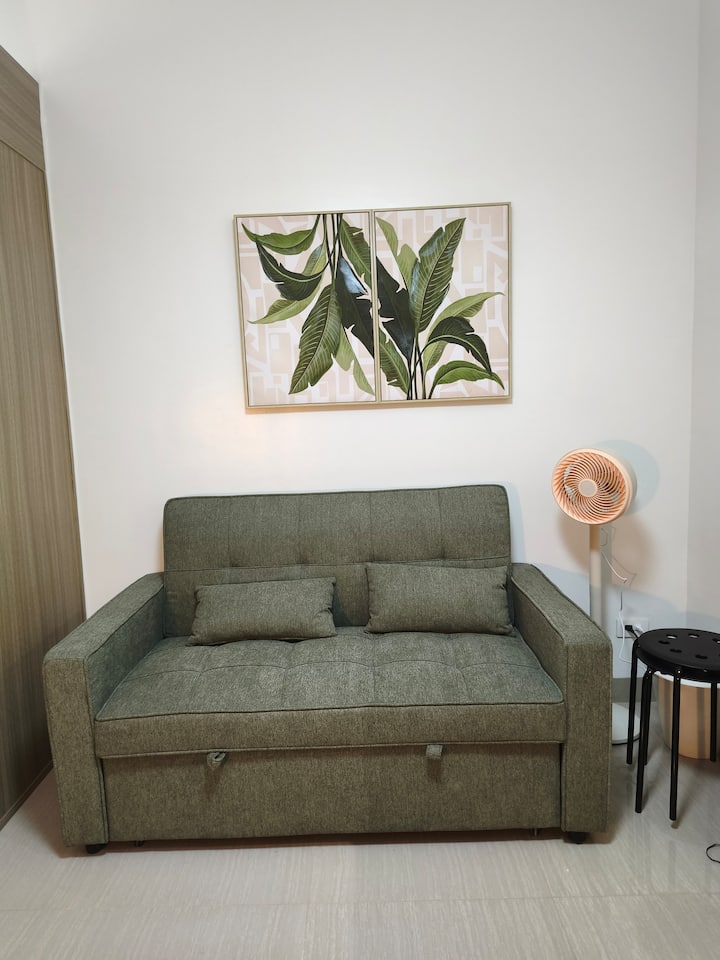 Near Moa & Naia | Condo For 6, Wi-fi, Ps4, Netflix - Manila