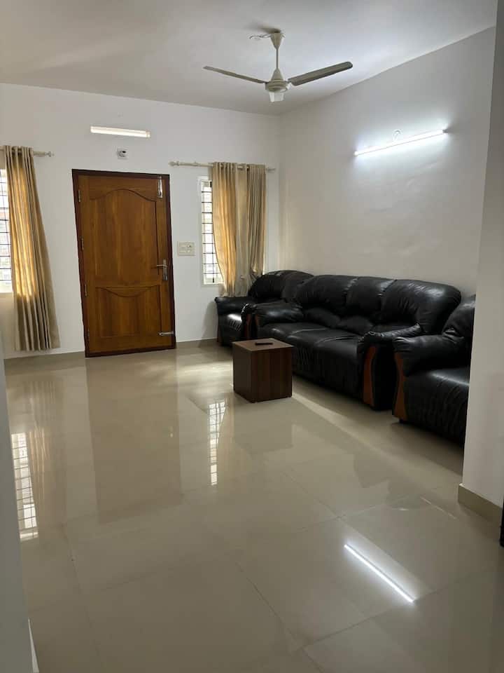 2 Bhk Near Lulu. Ac, Wi-fi And Parking - Cochin
