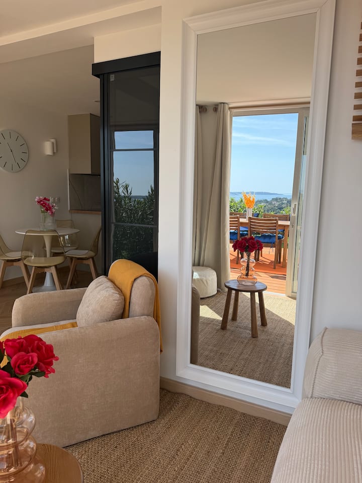 Suite Romantique Vue Mer, Balneo Et Jardin - Saint-Tropez