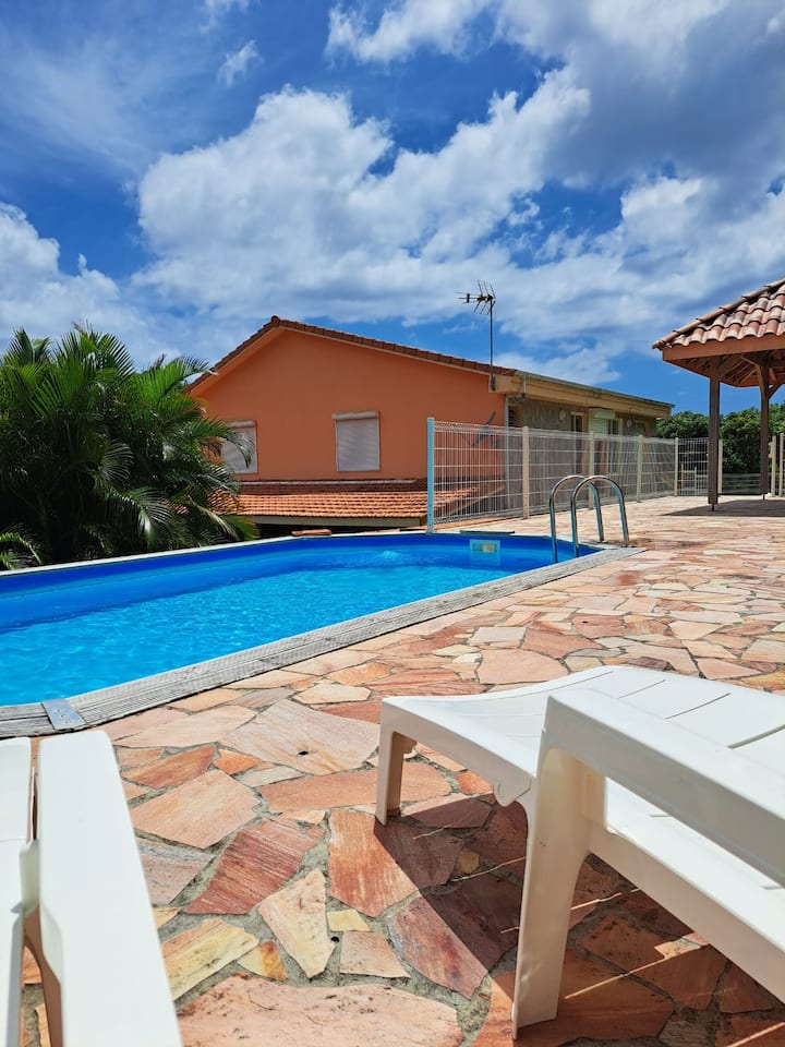 Haut De Villa, De Standing (F4) Avec Piscine - Martinique