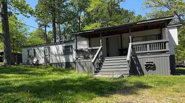 Fishermans Hideaway - Paris Landing State Park, Buchanan