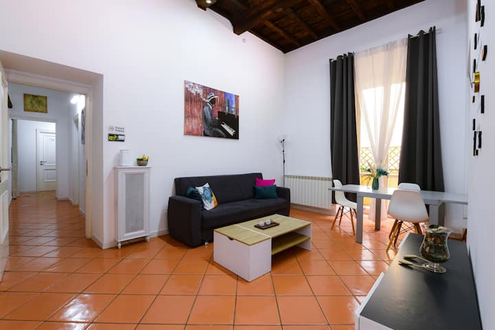 Dimora Cavour Large Apartment Near The Port - Santa Marinella