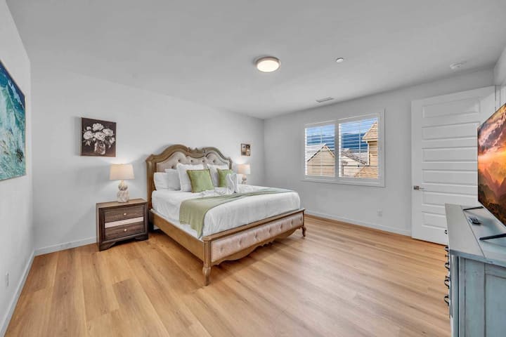 Modern Haven On Calla Lily Dr G#42555 - Fontana, CA