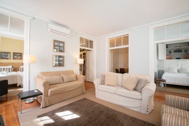 Lapa Stylish Portuguese Home - Alvalade