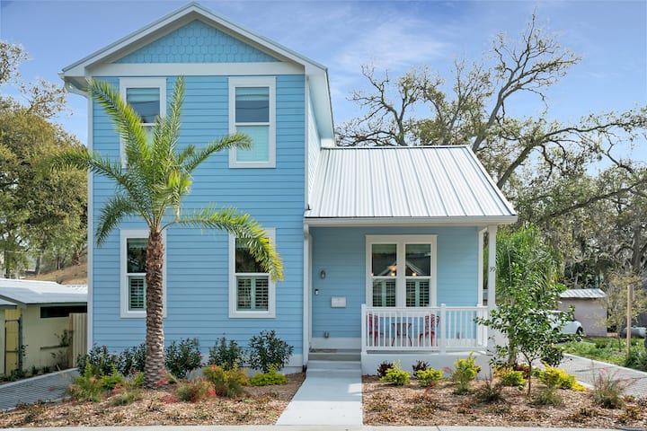 *Luxury Downtown | 3 Bed, 3.5 Bath | Park Onsite - St. Augustine, FL