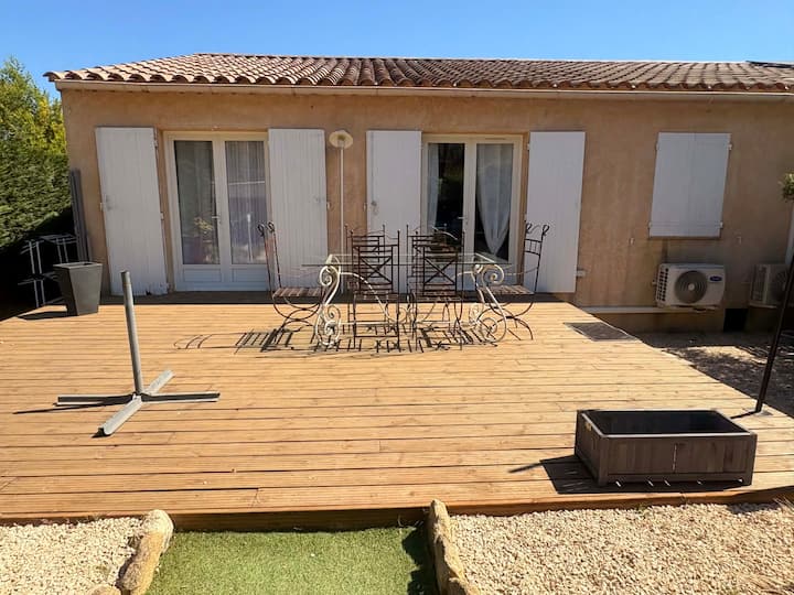 Maison Avec Piscine - Collias