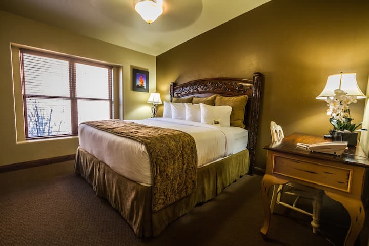 Zion Park Stay | 1 King Bed | Steps To Cable Mount - Springdale, UT