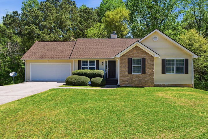 Cozy 3br Brookwood Stay | Minutes To Airport - Union City, GA