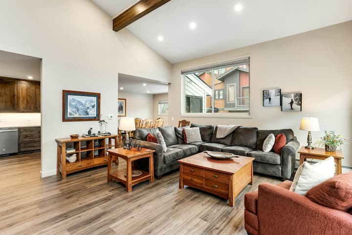 Scenic 3br With Mountain Views - Frisco, CO