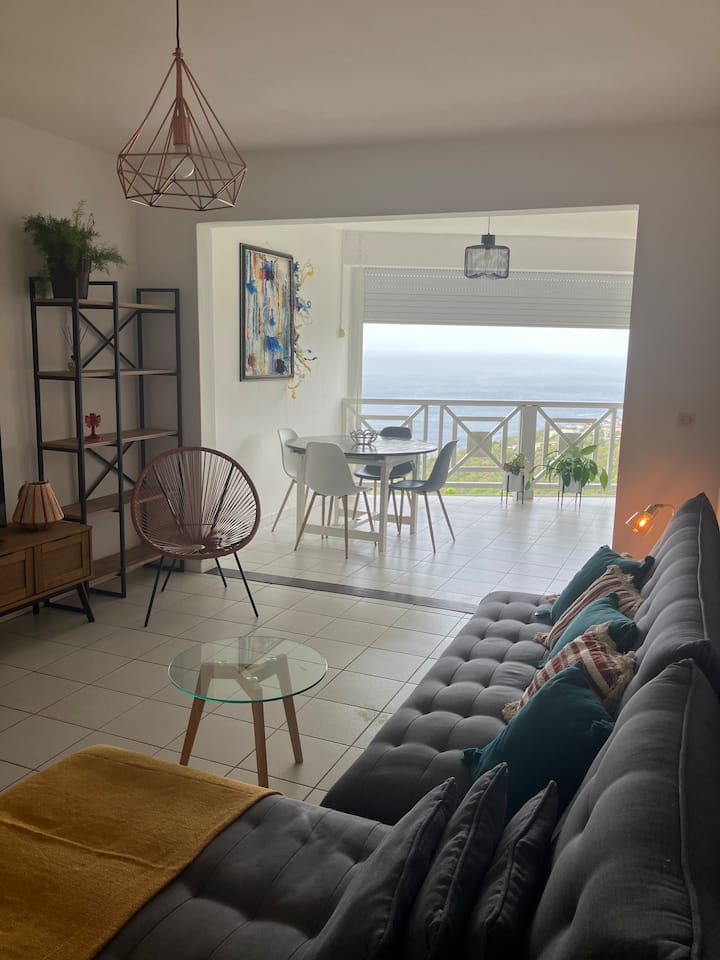 T2 Vue Mer Et Coucher De Soleil.plage 5mn,parking. - Martinique