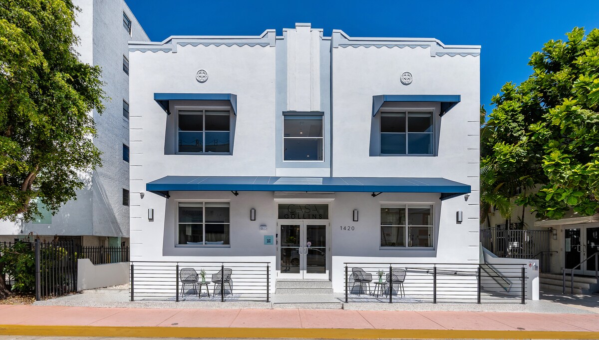 Casa Collins