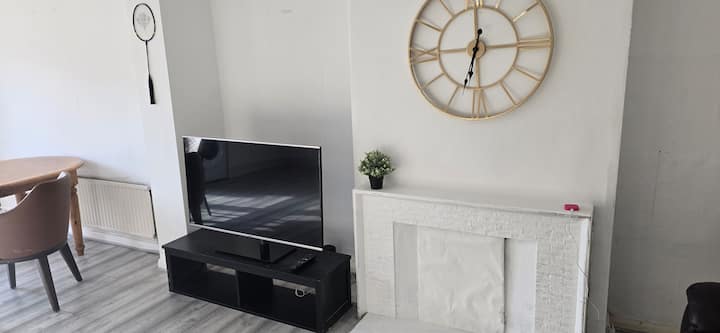 Jusdor Lovely Four Bed Home In Filton. - Bristol