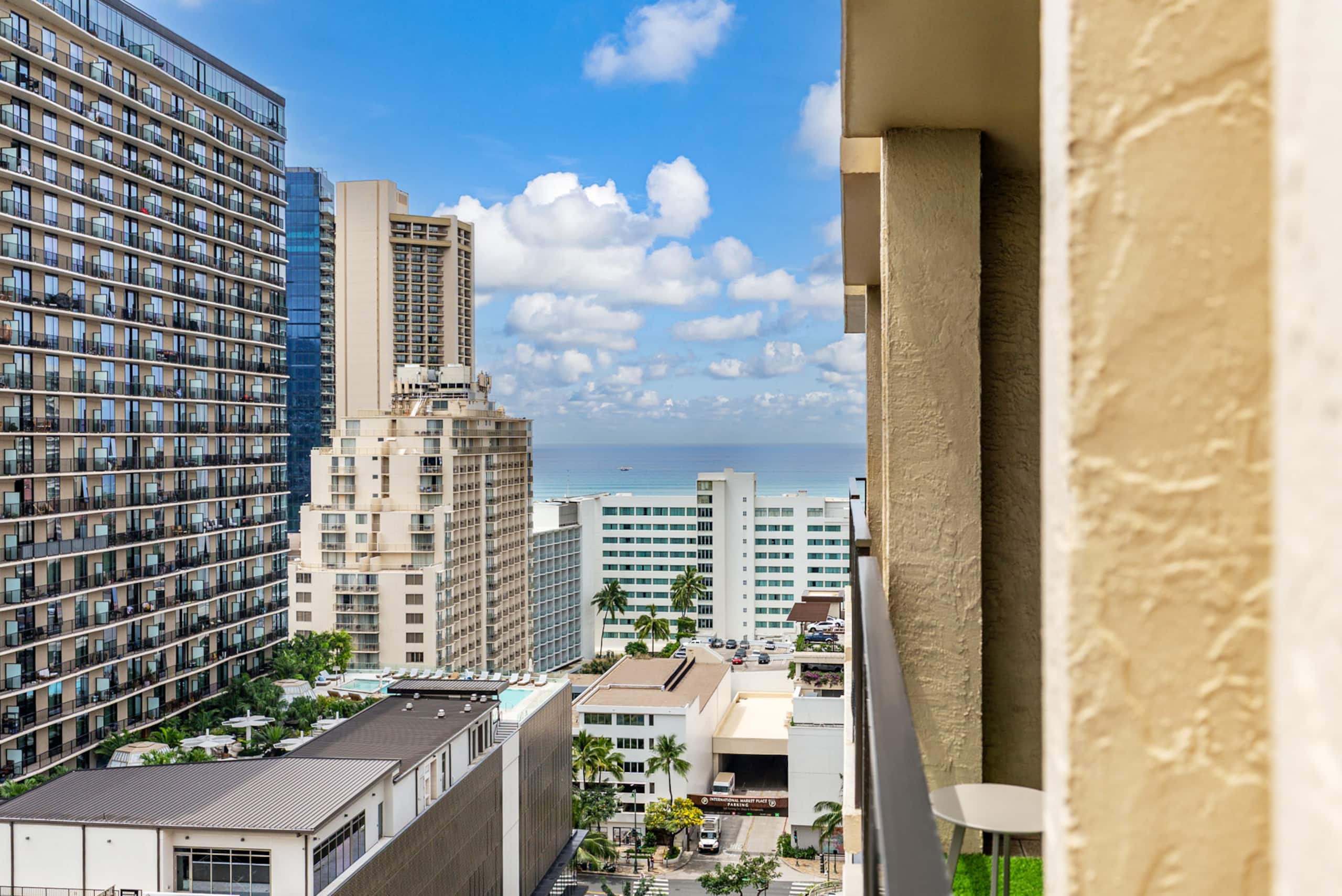 Heo + Parking + Pool + WD + Waikiki View + Luxury - Image 26