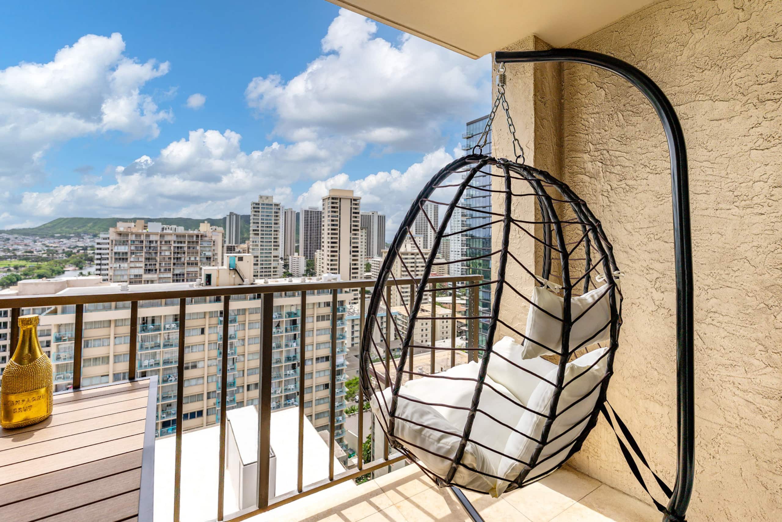 Heo + Parking + Pool + WD + Waikiki View + Luxury - Image 24