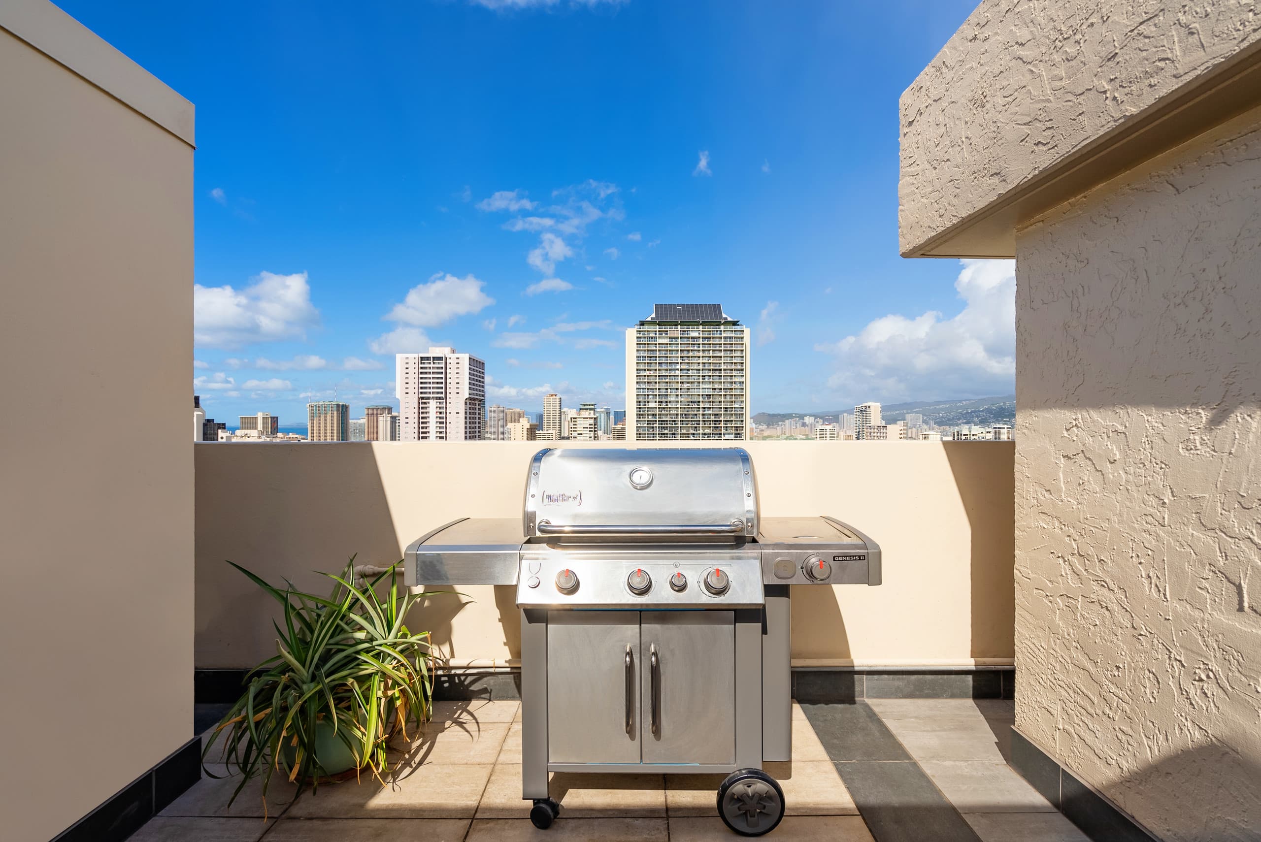 Heo + Parking + Pool + WD + Waikiki View + Luxury - Image 32