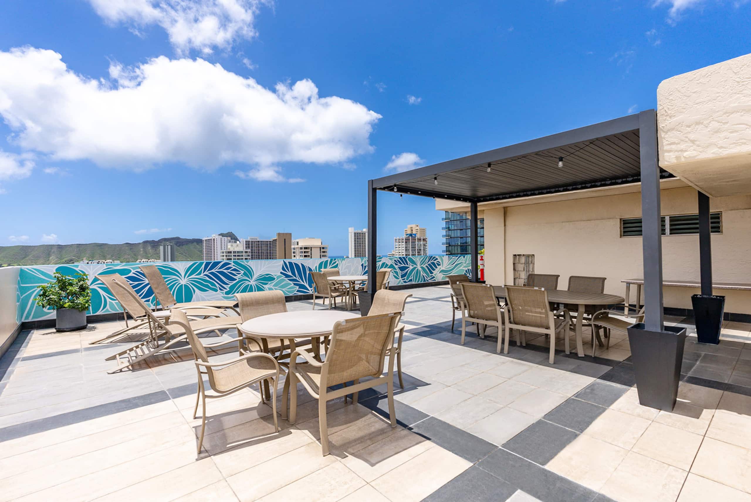 Heo + Parking + Pool + WD + Waikiki View + Luxury - Image 31