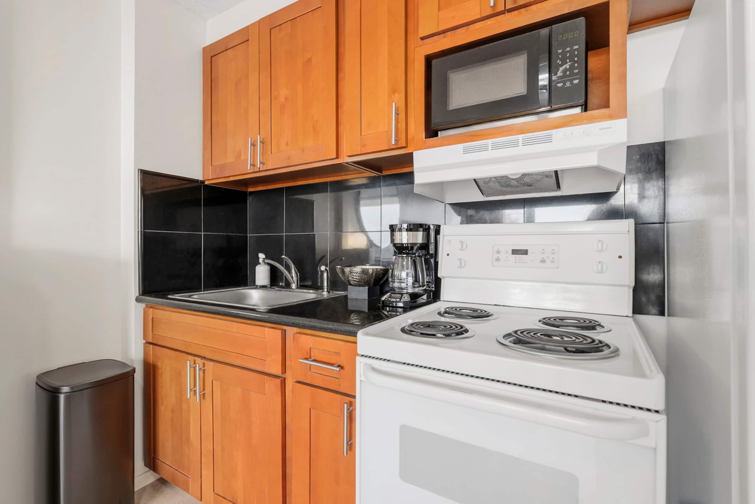 Heo + Parking + Pool + WD + Waikiki View + Luxury - Image 6