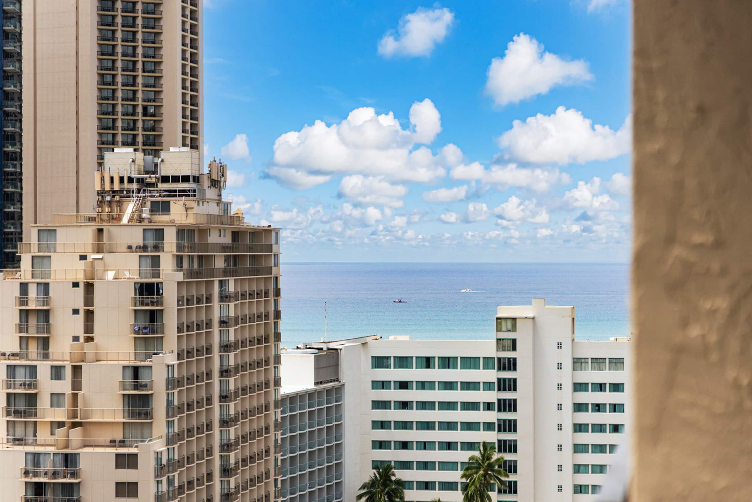 Heo + Parking + Pool + WD + Waikiki View + Luxury - Image 21