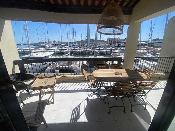 Appartement Vue Magnifique à Deux Pas De La Plage. - Cogolin