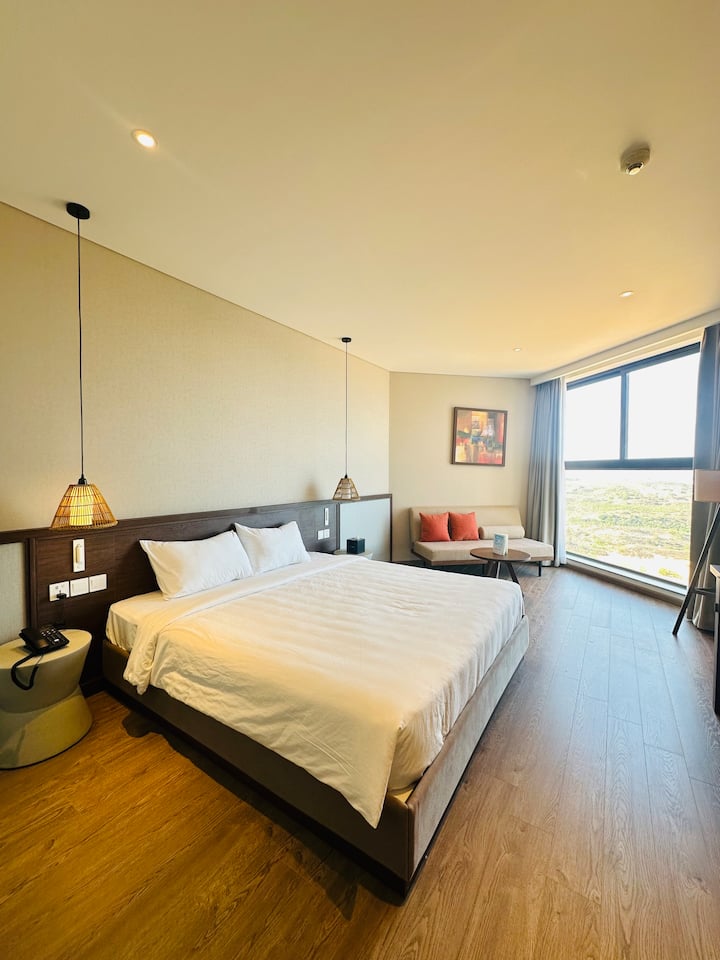 1 Phòng Cho 2 Người View Trực Diện Biển Cực Chill - Mũi Né