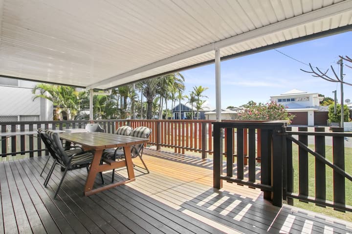 Wills Avenue No. 12. Golden Beach - Golden Beach