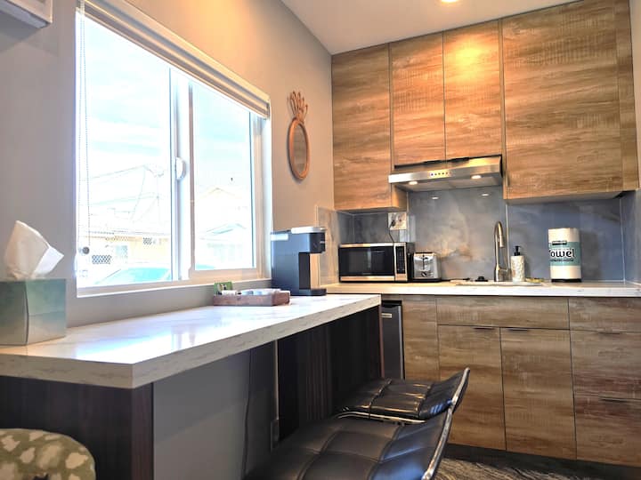 Small Cozy Private Studio Hayward Center 22417a - Hayward, CA